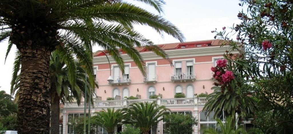 Hotel Progresso Сан-Бенедетто-дель-Тронто Екстер'єр фото