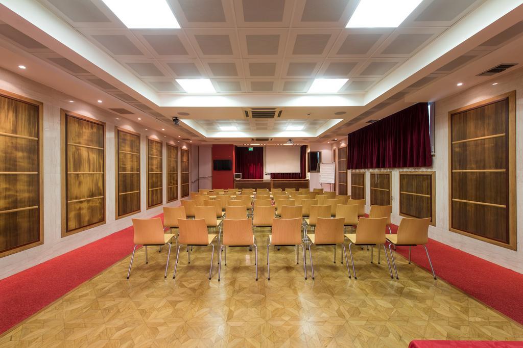 Hotel Progresso Сан-Бенедетто-дель-Тронто Екстер'єр фото